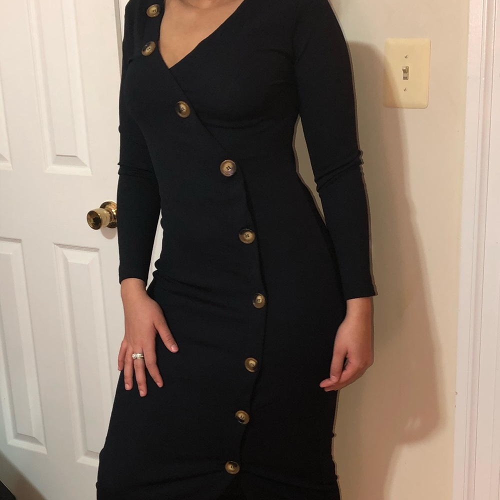 Buttons detail dress